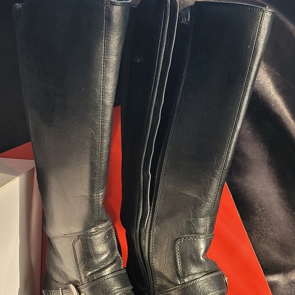 βοΈ Black Leather LIFESTRIDE XPLODE Knee-High Boots βοΈ - Picture 2 of 15